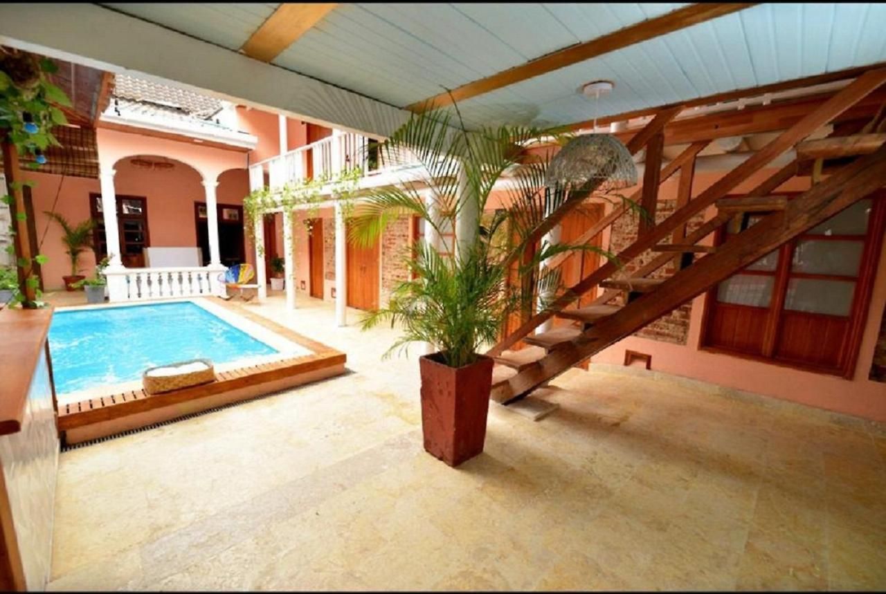 Pensión In Guest - Ca-4 Gethsemane With Breakfast Included And Wifi